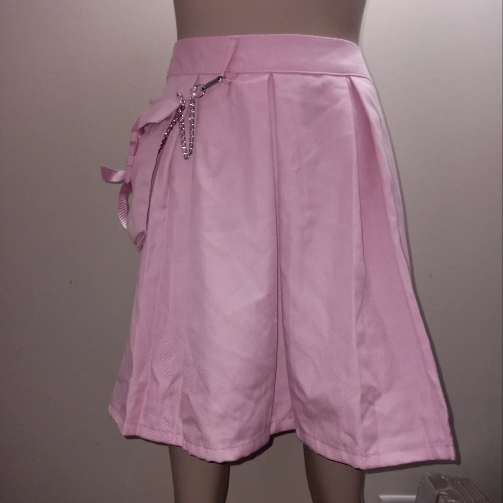 Hot topic pastel pink Gothic pleated skirt
